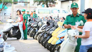 TP.HCM: Phí trông giữ xe tăng gấp đôi