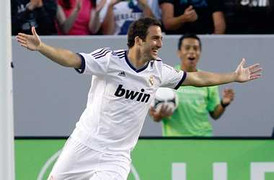 Ronaldo im tiếng, Real vẫn