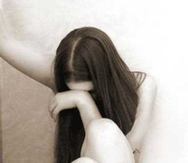 Bị ‘đá’, tung 'ảnh nóng' trả thù bạn gái