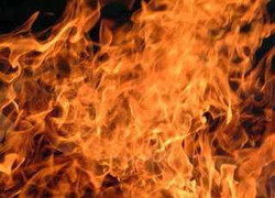 Cháy lớn chưa rõ nguyên nhân ở Ninh Bình