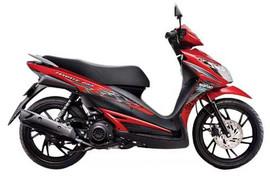 Suzuki đua với Honda giảm giá xe tay ga