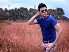 MC Tuấn Tú bí mật kết hôn