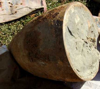 Bắt giữ 5 người liều lĩnh cưa bom 'khủng'