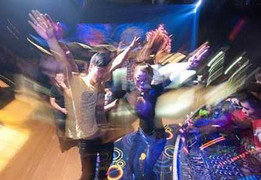 Tiết lộ hậu trường buồn tủi của một ca sĩ hát bar