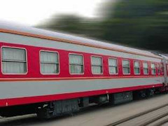 Tàu du lịch Hà Nội - Lào Cai đứt toa