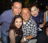 Lý Nhã Kỳ cặp kè ngôi sao Hong Kong?