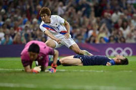 Tranh HCĐ Olympic 2012: Hàn Quốc 2-0 Nhật Bản