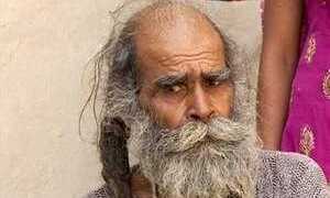 Người đàn ông không tắm rửa trong 38 năm