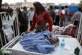 Video, ảnh: Động đất ở Iran, 1.500 người thương vong