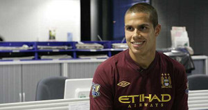 10 điều cần biết về kẻ chối từ MU, gia nhập Man City