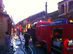 Cháy nhà ở phố cổ Hội An, 3 người bị thương