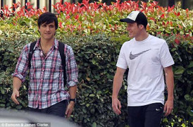 MU đón sao tuổi teen, nâng phí hỏi mua Van Persie