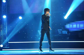 The Voice nhận lỗi về ca khúc của hotboy Bùi Anh Tuấn