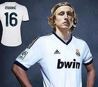 Hé lộ bí mật đầu tiên nếu Modric về Real