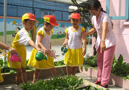 Chóng mặt đồng phục trẻ mầm non