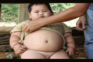 Bé trai khổng lồ, lớn nhanh như thổi ở Hòa Bình