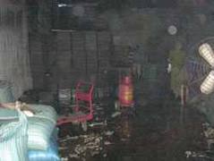 Cháy lớn nhà máy ép nhựa giữa Sài Gòn