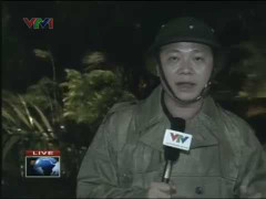 Video: Bão số 5 'vần vũ' ở Móng Cái
