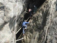 Chuyện khai thác “kho báu” trong hang ở Cù Lao Chàm