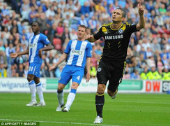 Ghi bàn chóng vánh, Chelsea thắng ngày khai mạc