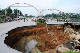 Hố tử thần khổng lồ: Nam Cường-Sông Đà chung tay xử lý