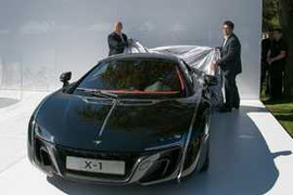 Khám phá xế khủng của siêu đại gia mê xe