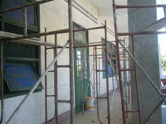 Trường và nhà thầu cãi nhau, học sinh chưa thể đến lớp