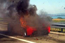 Đã thu hồi, siêu xe yêu thích của đại gia Việt vẫn cháy