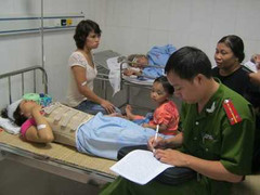 Tạm giữ tài xế chở 45 phật tử lao xuống vực