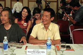 Nhạc sĩ Nguyễn Vĩnh Tiến chấm thi Hoa hậu để về dạy con