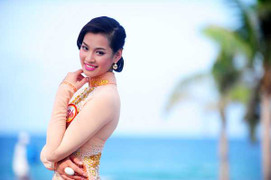 Hoa hậu Việt Nam 2012: Nổ scandal trước giờ chung cuộc