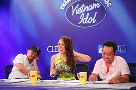 Chàng chăn bò khiến Quốc Trung, Quang Dũng ngơ ngác