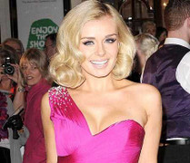 David Beckham ngoại tình với nữ ca sĩ xinh hút hồn?