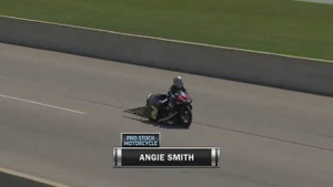 Kinh hoàng xe đua tốc độ mất phanh ở 302 km/h