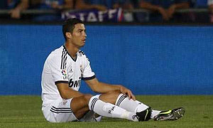 Ronaldo “xịt”, Coentrao thẻ đỏ, Real thua sốc Getafe