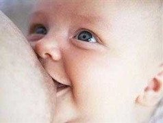 Phát hiện chất trong sữa mẹ làm giảm nguy cơ truyền HIV