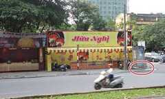 Kinh Đô, Hữu Nghị chi bao tiền chiếm vỉa hè bán bánh?