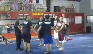 Nghịch dại, dập mặt