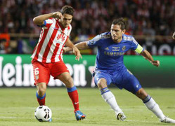 Chelsea 1-4 A.Madrid: MU, Man City hãy học tập