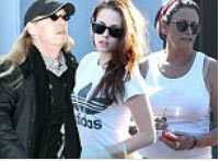 Con phụ tình, bố mẹ Kristen Stewart ly hôn