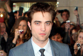 Robert Pattison muốn từ bỏ Kristen, trở về quê hương?