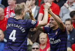 Quật đổ Liverpool, Arsenal thoát kiếp 'vua hòa'