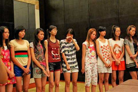 Top Model phải biết tạo dáng khi ngái ngủ?