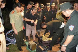 Cuộc đời 'số má' của đại ca bị tiêu diệt trên xe Lexus