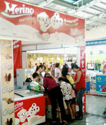 Hà Nội: Nhà vệ sinh công cộng thành quầy hàng bán… kem