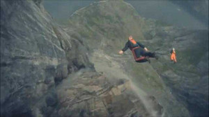 Con người mạo hiểm và phi thường thế nào?