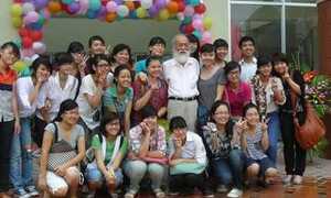 PGS Văn Như Cương gửi thư khuyên học trò điều gì?