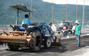 Cầu dây võng lớn nhất Việt Nam được phủ sợi thuỷ tinh