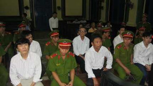 Đang xét xử vụ án nhà báo Hoàng Khương