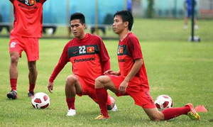 Chửi bậy, Quốc Long bị xóa tên khỏi danh sách ĐTQG